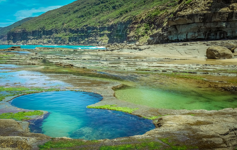 Royal National Parks Figure Eight Pools - Sydney car hire