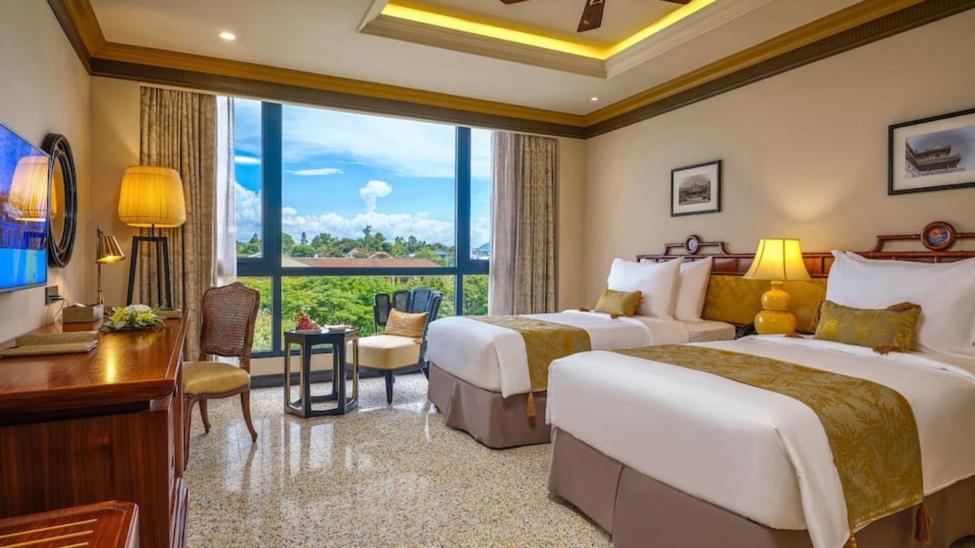 Silk Path Grand Hue Hotel