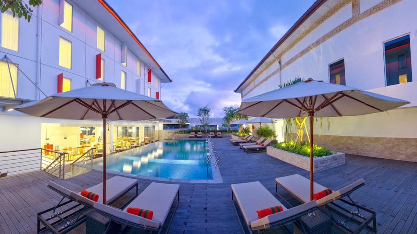 Harris Hotel & Conventions Denpasar - Bali