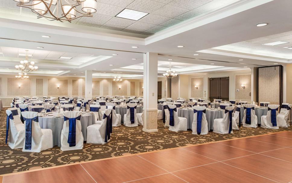 Banquet hall Photo