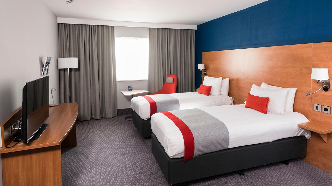 Holiday Inn Express Birmingham - Star City