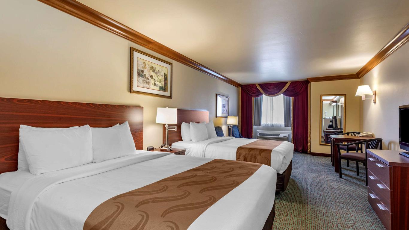 Quality Inn & Suites Denver Airport - Gateway Park